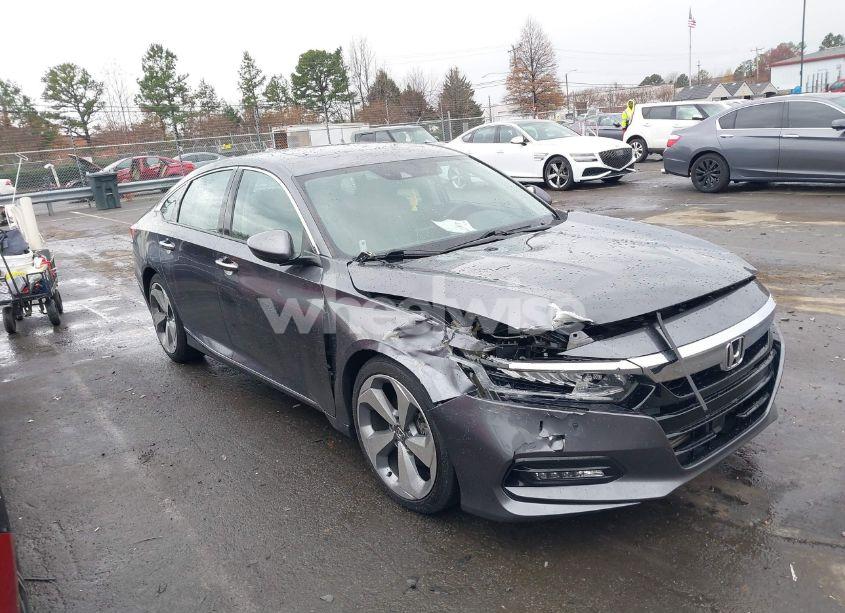 2018 Honda Accord TOURING (VIN 1HGCV1F96JA146796) main photo