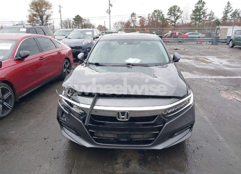 Photo 12 of 2018 Honda Accord TOURING (VIN 1HGCV1F96JA146796)