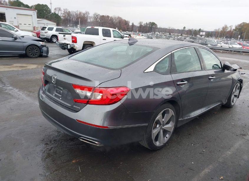Photo 4 of 2018 Honda Accord TOURING (VIN 1HGCV1F96JA146796)