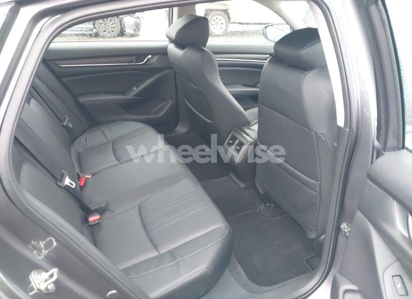 Photo 8 of 2018 Honda Accord TOURING (VIN 1HGCV1F96JA146796)