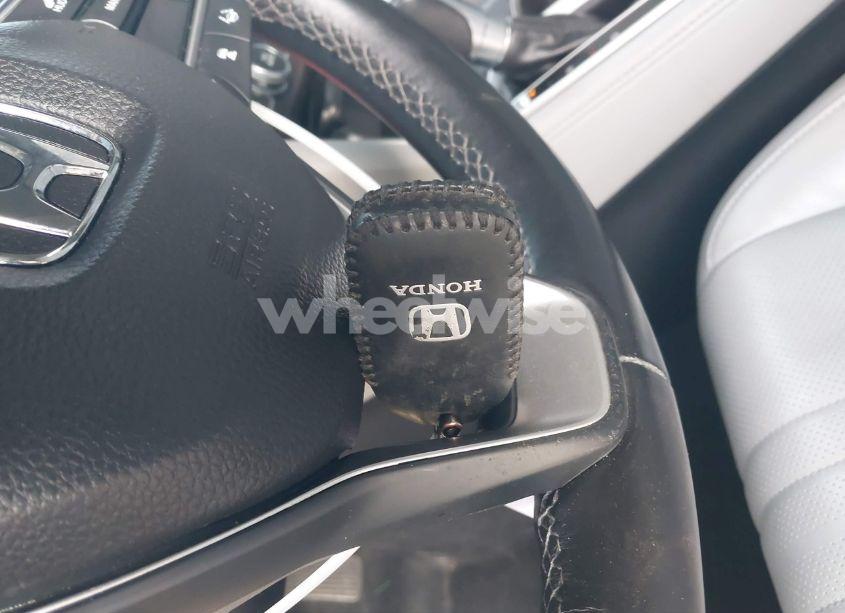 Photo 11 of 2018 Honda Accord TOURING (VIN 1HGCV1F96JA186439)