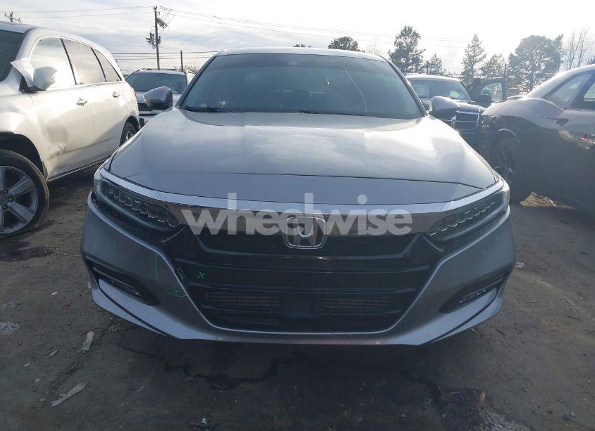 Photo 12 of 2018 Honda Accord TOURING (VIN 1HGCV1F96JA186439)