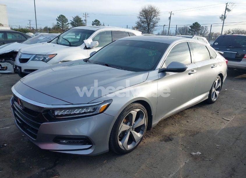 Photo 2 of 2018 Honda Accord TOURING (VIN 1HGCV1F96JA186439)