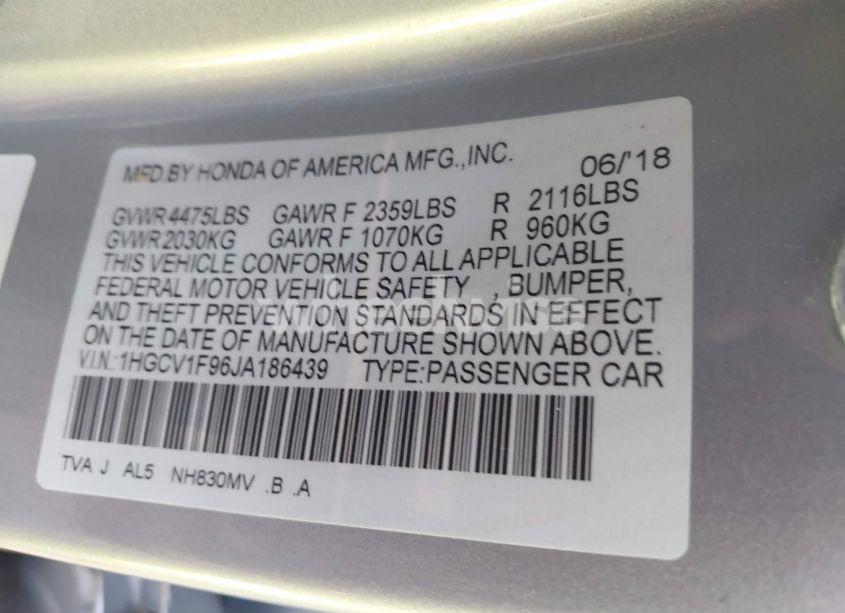 Photo 9 of 2018 Honda Accord TOURING (VIN 1HGCV1F96JA186439)