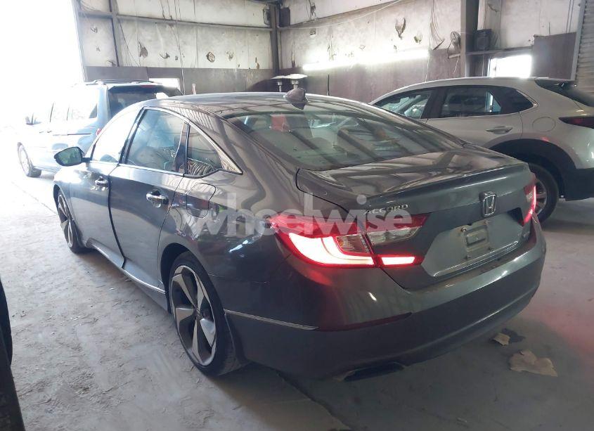 Photo 3 of 2018 Honda Accord TOURING (VIN 1HGCV1F97JA002674)