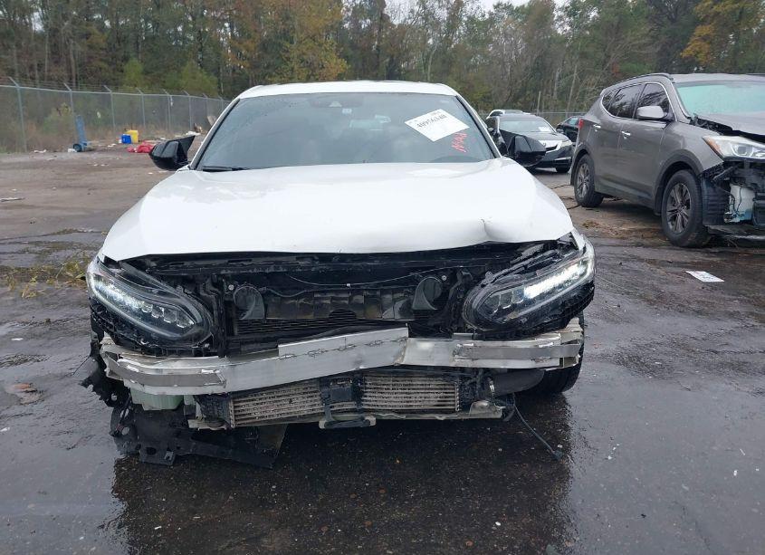 Photo 13 of 2018 Honda Accord TOURING (VIN 1HGCV1F97JA109577)