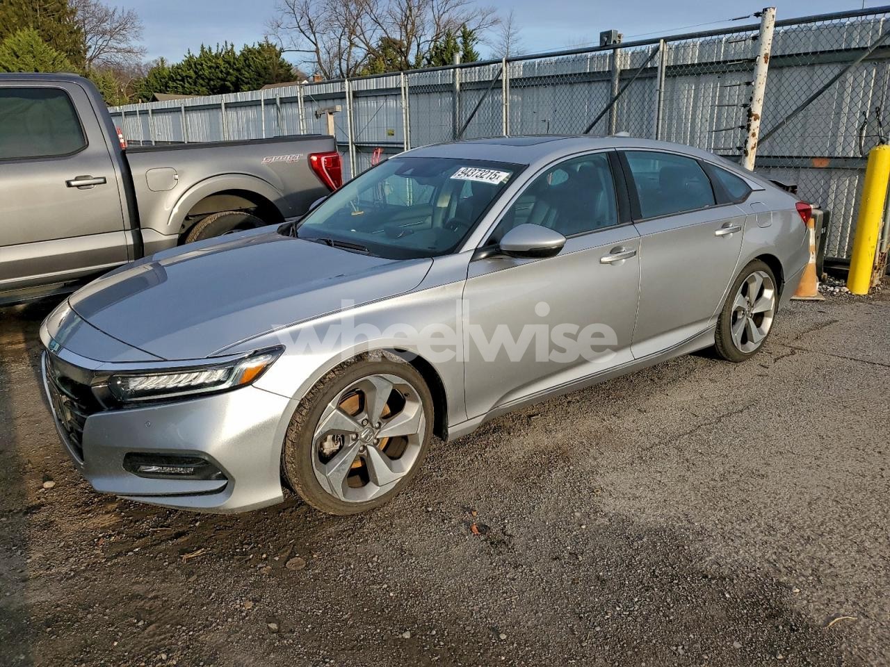 2018 HONDA ACCORD TOURING (VIN 1HGCV1F98JA040298) main photo