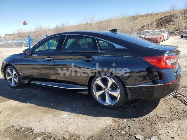 Photo 6 of 2018 HONDA ACCORD TOURING (VIN 1HGCV1F98JA132978)