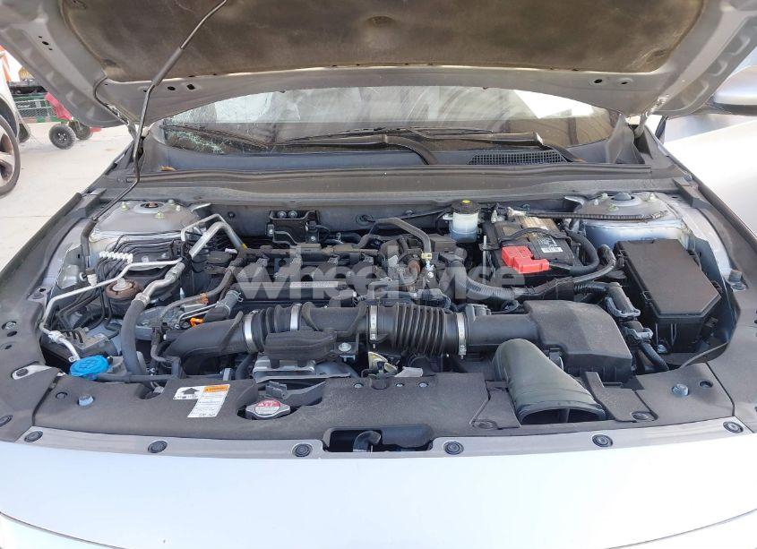 Photo 10 of 2018 Honda Accord TOURING (VIN 1HGCV1F98JA180710)