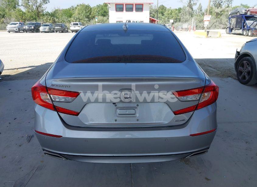 Photo 16 of 2018 Honda Accord TOURING (VIN 1HGCV1F98JA180710)