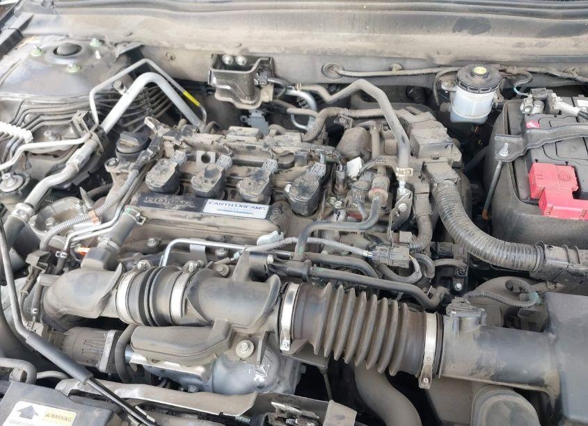 Photo 10 of 2018 Honda Accord TOURING (VIN 1HGCV1F99JA002093)