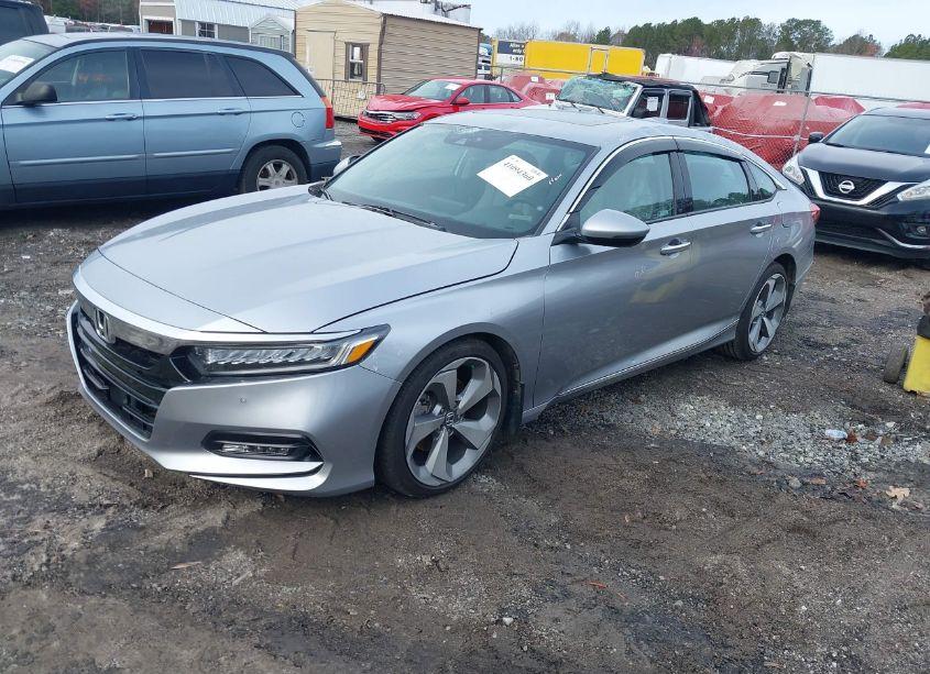 Photo 2 of 2018 Honda Accord TOURING (VIN 1HGCV1F99JA077764)