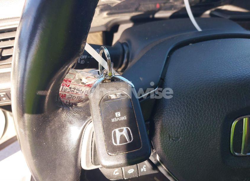 Photo 11 of 2018 Honda Accord TOURING (VIN 1HGCV1F99JA140359)