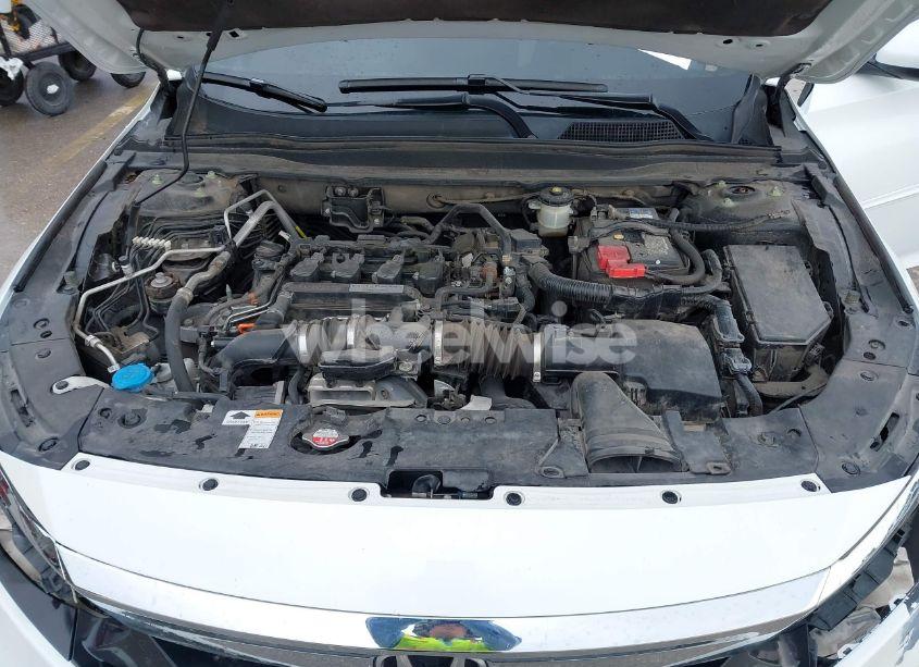 Photo 10 of 2018 Honda Accord TOURING (VIN 1HGCV1F9XJA047799)