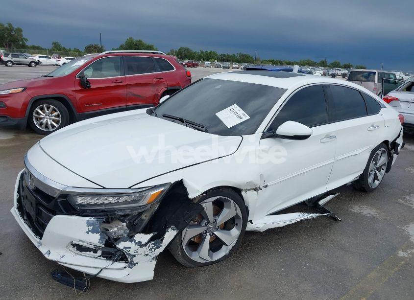 Photo 2 of 2018 Honda Accord TOURING (VIN 1HGCV1F9XJA047799)