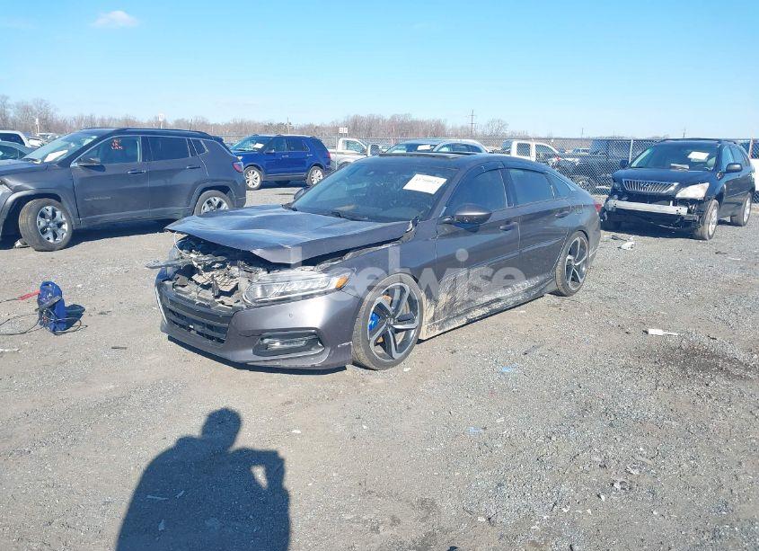 Photo 2 of 2019 Honda Accord SPORT 2.0T (VIN 1HGCV2E31KA009723)