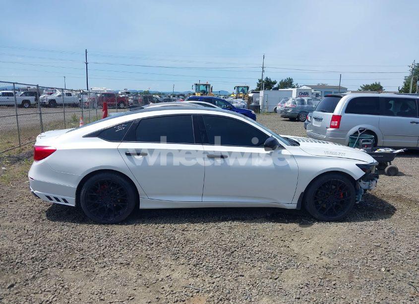 Photo 13 of 2019 Honda Accord SPORT 2.0T (VIN 1HGCV2E31KA019605)