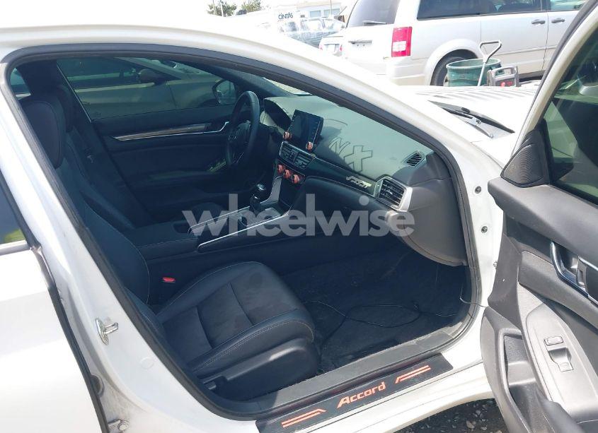 Photo 5 of 2019 Honda Accord SPORT 2.0T (VIN 1HGCV2E31KA019605)