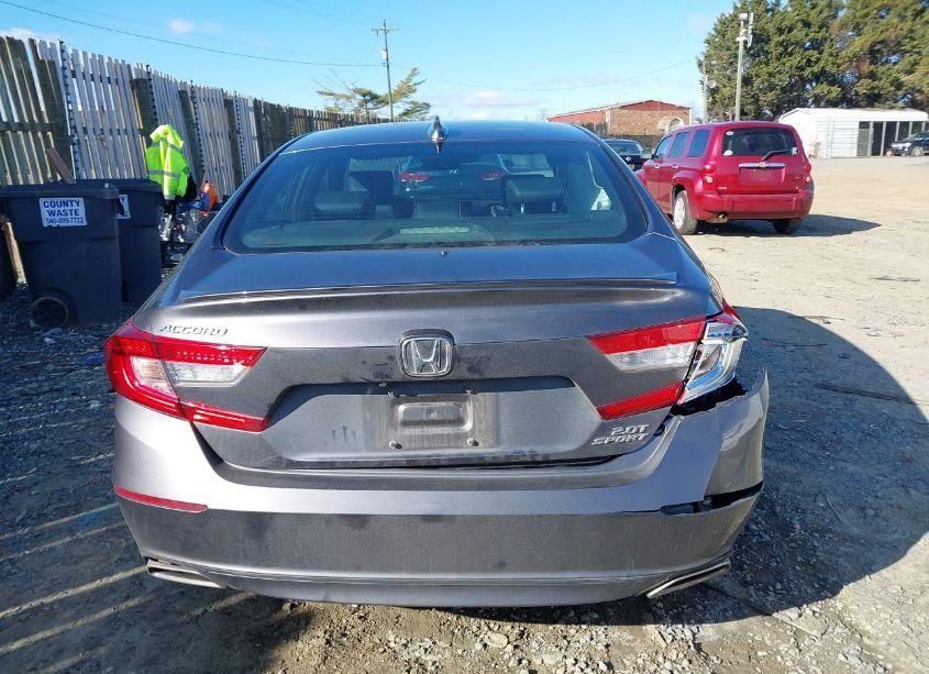 Photo 16 of 2018 Honda Accord SPORT 2.0T (VIN 1HGCV2E33JA042933)