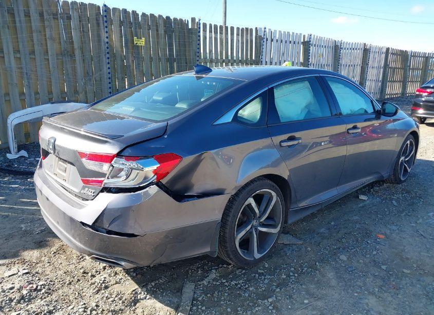 Photo 4 of 2018 Honda Accord SPORT 2.0T (VIN 1HGCV2E33JA042933)