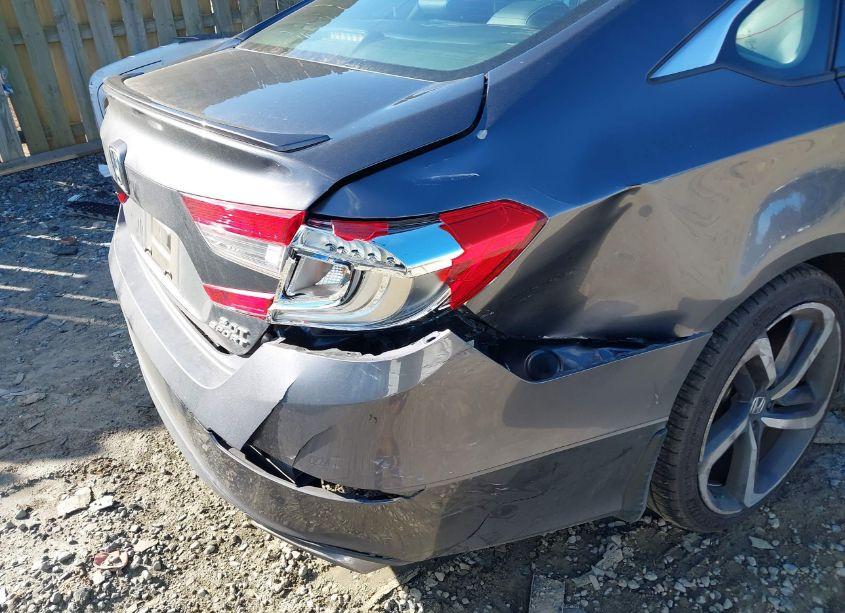 Photo 6 of 2018 Honda Accord SPORT 2.0T (VIN 1HGCV2E33JA042933)