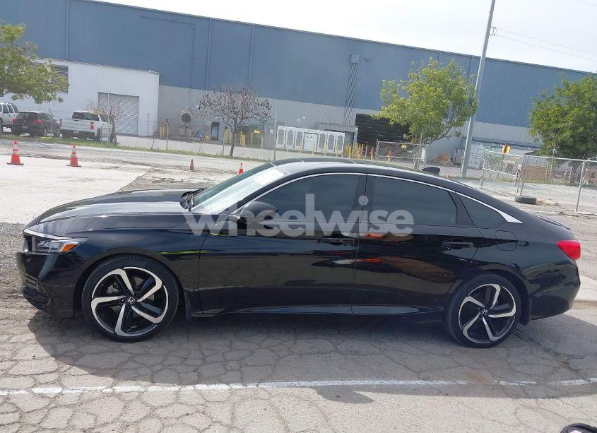 Photo 14 of 2018 Honda Accord SPORT 2.0T (VIN 1HGCV2E38JA048162)