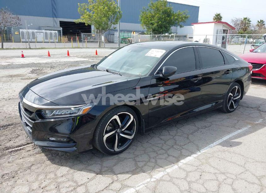 Photo 2 of 2018 Honda Accord SPORT 2.0T (VIN 1HGCV2E38JA048162)