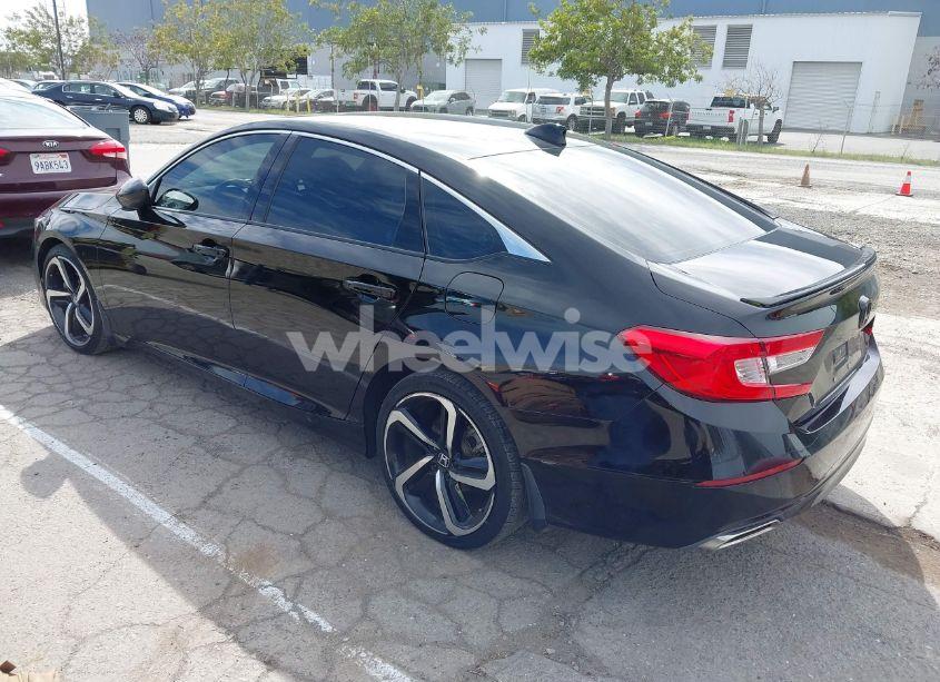 Photo 3 of 2018 Honda Accord SPORT 2.0T (VIN 1HGCV2E38JA048162)