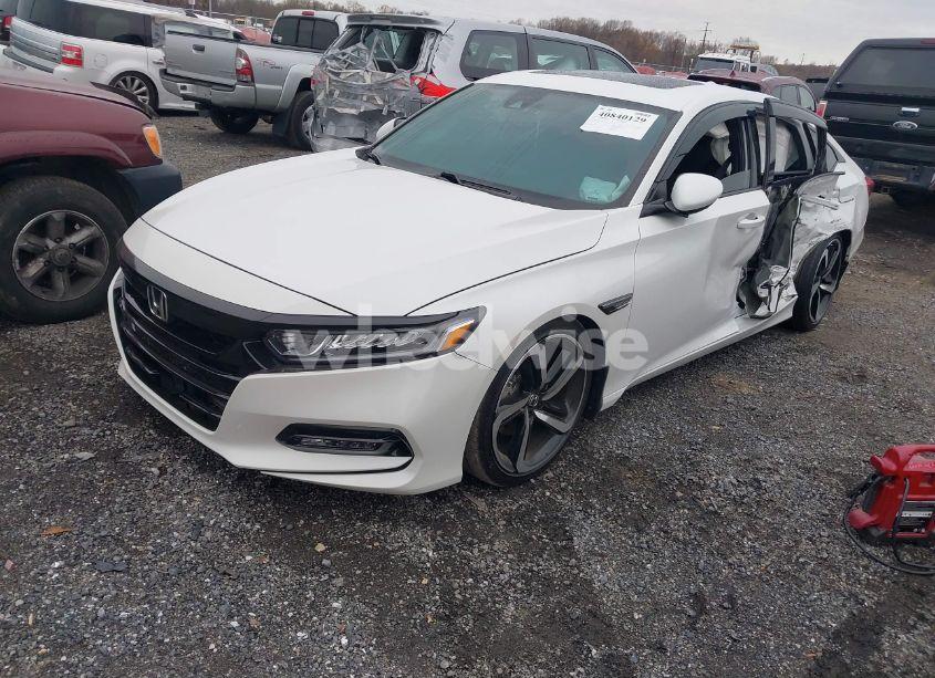 Photo 2 of 2019 Honda Accord SPORT 2.0T (VIN 1HGCV2E38KA016216)