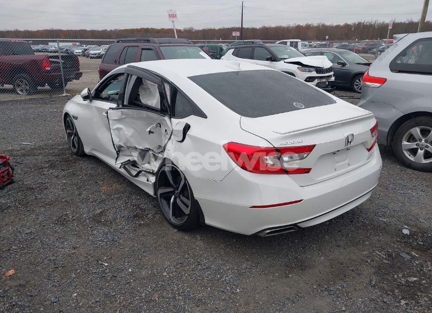 Photo 3 of 2019 Honda Accord SPORT 2.0T (VIN 1HGCV2E38KA016216)