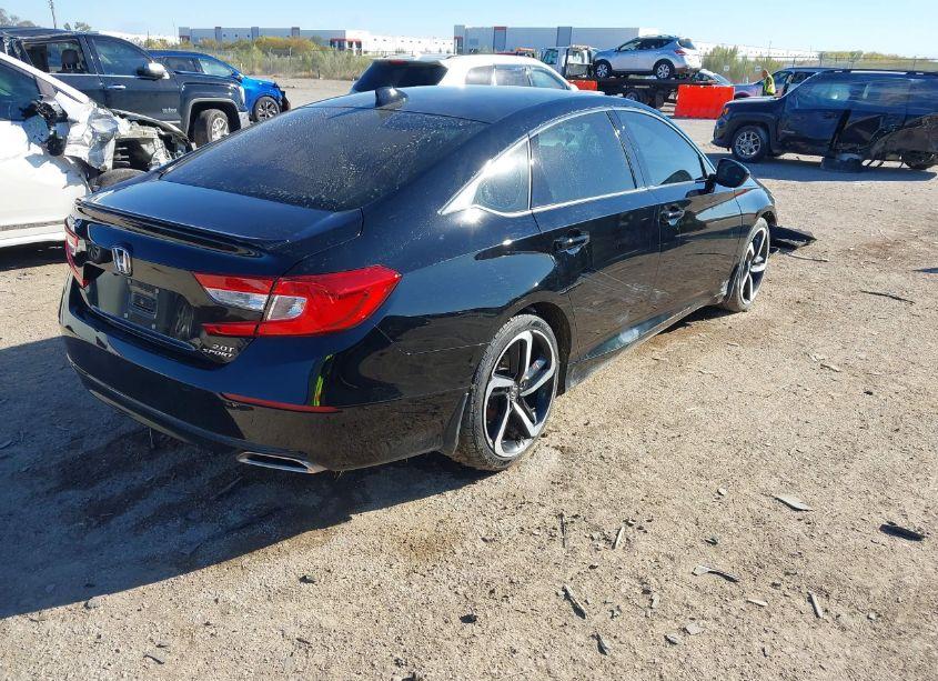 Photo 4 of 2018 Honda Accord SPORT 2.0T (VIN 1HGCV2E39JA020418)