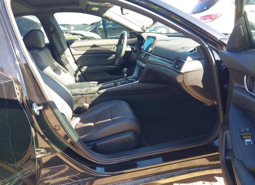 Photo 5 of 2018 Honda Accord SPORT 2.0T (VIN 1HGCV2E39JA020418)