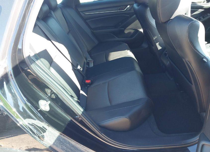 Photo 8 of 2018 Honda Accord SPORT 2.0T (VIN 1HGCV2E39JA020418)