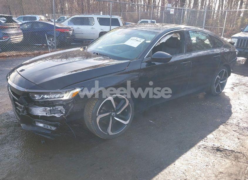 Photo 2 of 2018 Honda Accord SPORT 2.0T (VIN 1HGCV2E39JA044718)