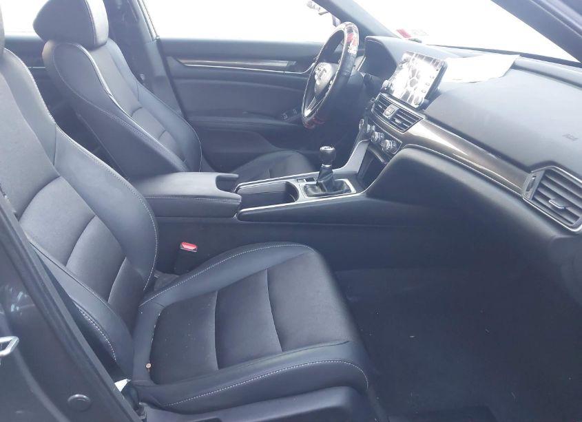 Photo 5 of 2020 Honda Accord SPORT 2.0T (VIN 1HGCV2E39LA005467)