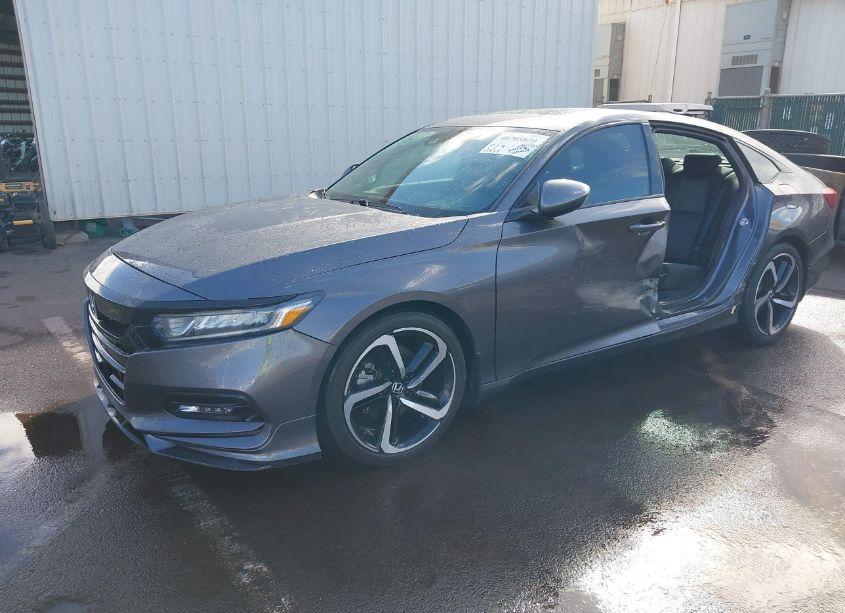 Photo 2 of 2019 Honda Accord SPORT 2.0T (VIN 1HGCV2E3XKA000924)
