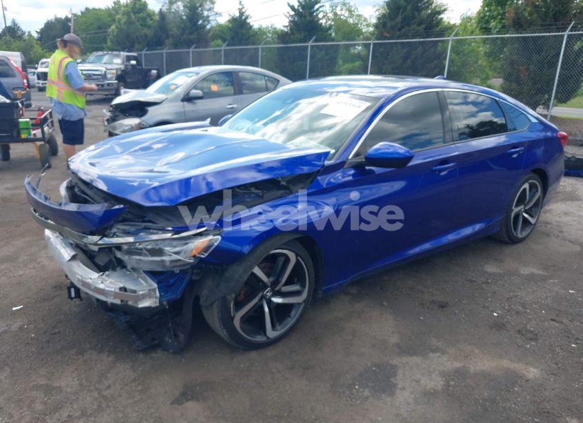 Photo 2 of 2019 Honda Accord SPORT 2.0T (VIN 1HGCV2F30KA008643)