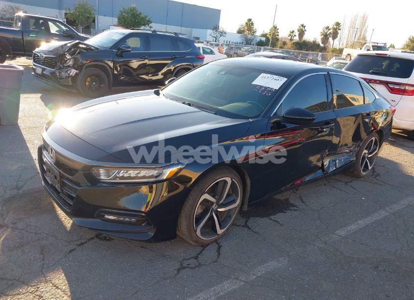 Photo 2 of 2019 Honda Accord SPORT 2.0T (VIN 1HGCV2F30KA011039)