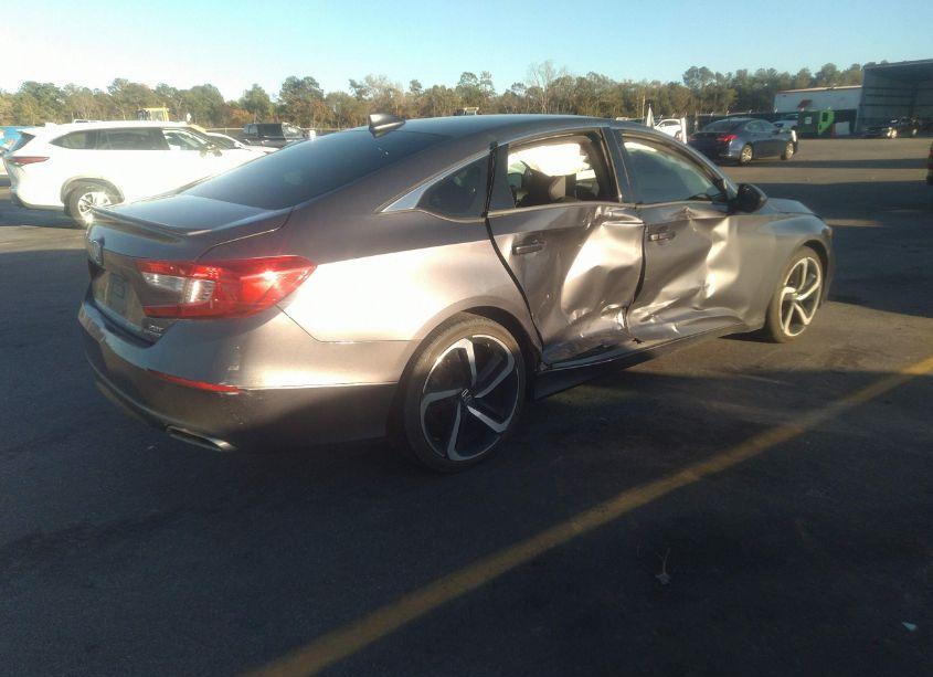 Photo 4 of 2019 Honda Accord SPORT 2.0T (VIN 1HGCV2F30KA033672)