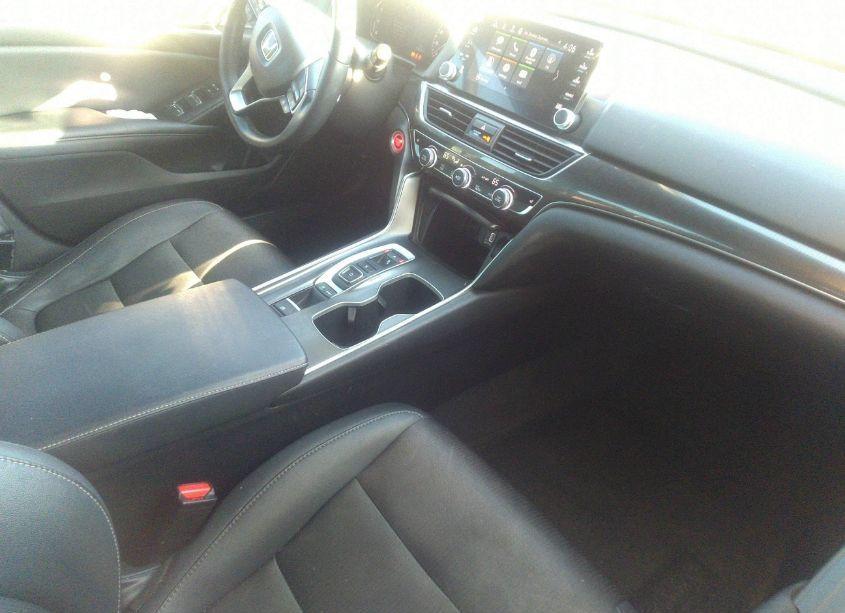 Photo 5 of 2019 Honda Accord SPORT 2.0T (VIN 1HGCV2F30KA033672)