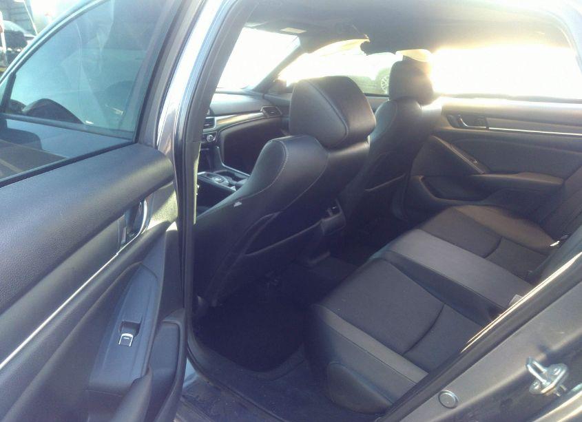 Photo 8 of 2019 Honda Accord SPORT 2.0T (VIN 1HGCV2F30KA033672)