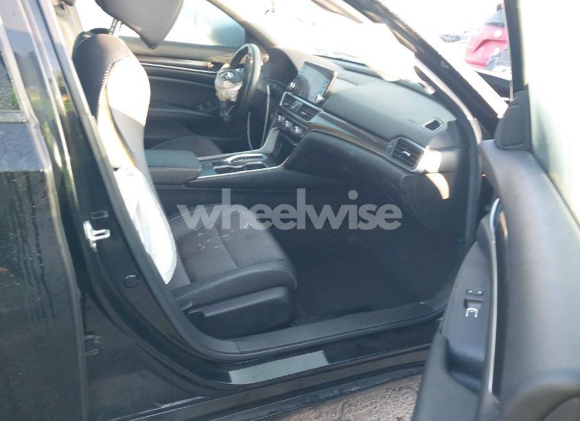 Photo 5 of 2020 Honda Accord SPORT 2.0T (VIN 1HGCV2F30LA031454)