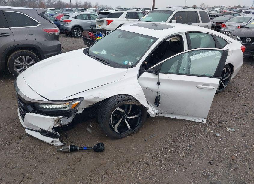Photo 2 of 2022 Honda Accord SPORT 2.0T (VIN 1HGCV2F30NA001096)