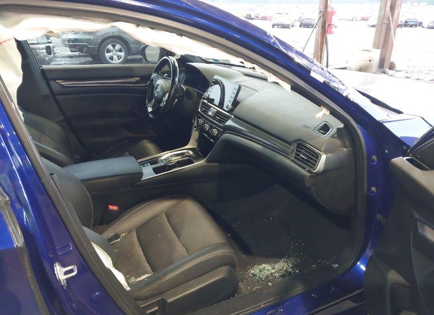 Photo 5 of 2022 Honda Accord SPORT 2.0T (VIN 1HGCV2F30NA005438)