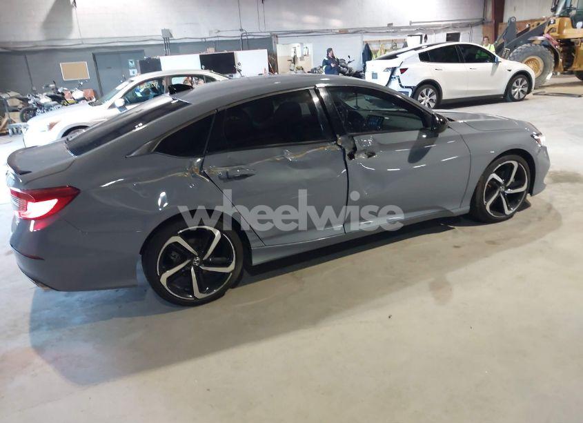 Photo 4 of 2022 Honda Accord SPORT 2.0T (VIN 1HGCV2F30NA016388)