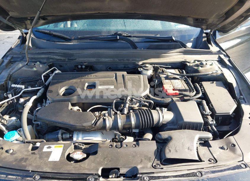 Photo 10 of 2018 Honda Accord SPORT 2.0T (VIN 1HGCV2F31JA000209)