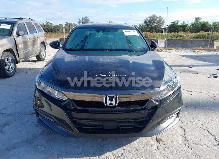 Photo 12 of 2018 Honda Accord SPORT 2.0T (VIN 1HGCV2F31JA000209)