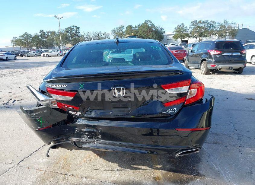 Photo 16 of 2018 Honda Accord SPORT 2.0T (VIN 1HGCV2F31JA000209)
