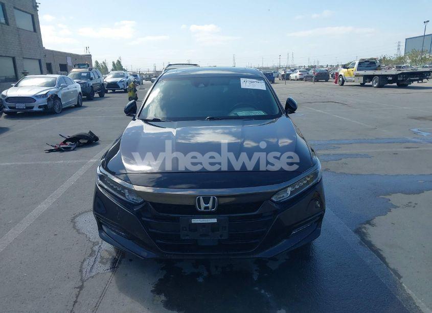 Photo 13 of 2018 Honda Accord SPORT 2.0T (VIN 1HGCV2F31JA004700)