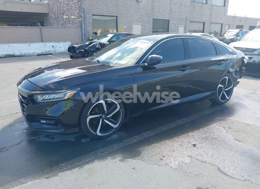 Photo 2 of 2018 Honda Accord SPORT 2.0T (VIN 1HGCV2F31JA004700)